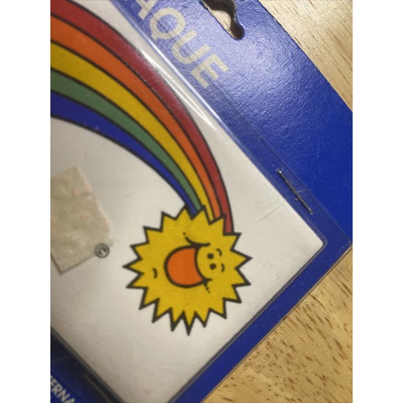 VINTAGE/RETRO JEAN RAINBOW&SUN NEW DEAD STOCK CERAMIC DOOR NAME PLAQUE 1984!! - Picture 5 of 12